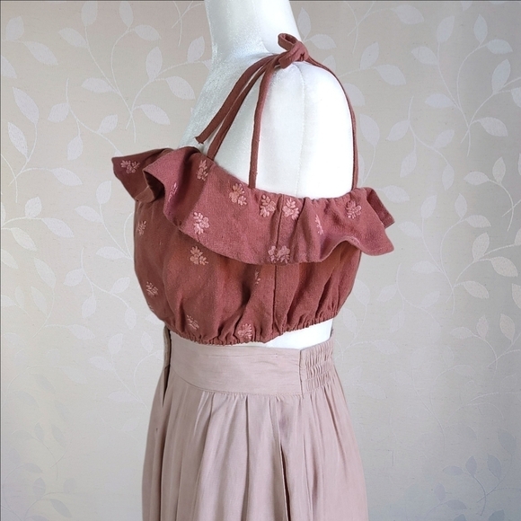 NEW 4SI3NNA Embo Linen Floral Embroidered Tie Strap Crop Top | Cottage Fairy L - Picture 6 of 13